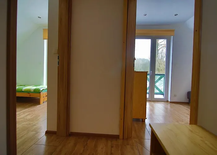 Osrodek Rodzinny منزل للإقامة Gwiezdzin